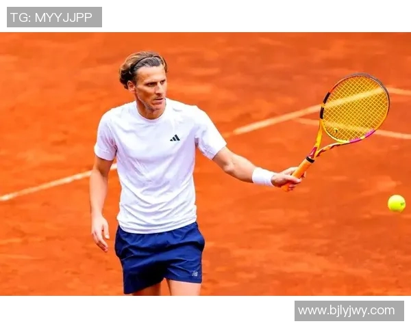 足球明星对网球的热爱与偏好探讨