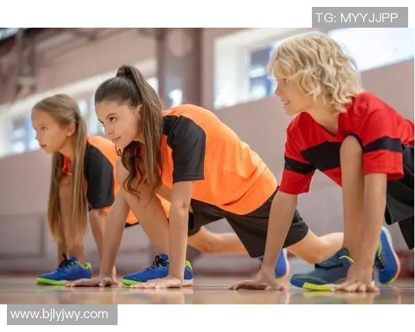 体育课热身运动八节课的精彩图片展示与分析